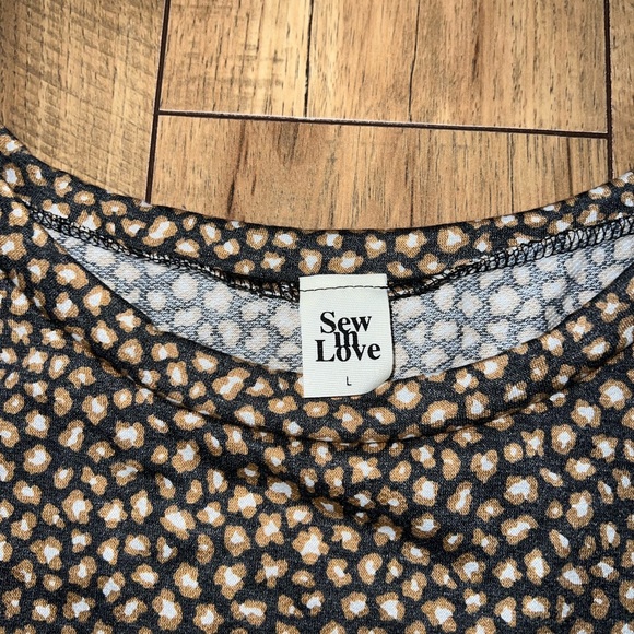 cheetah print top - Picture 2 of 3